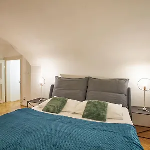 foglaljon itt